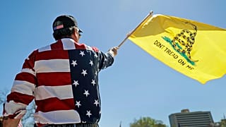 A korlátozások ellen tüntetnek Missouri fővárosában, Jefferson Cityben
