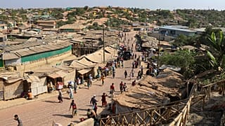 Bangladeş'e sığınan Rohingyaların kaldığı Kutupalong Mülteci kampı