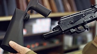  بریتانیا؛ بازداشت مردی که بی‌هدف با اسلحه از بالکن تیراندازی می‌کرد