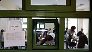 Κεραμέως: Ακολουθούμε τις οδηγίες των ειδικών - Στόχος η έναρξη των Πανελλαδικών τον Ιούνιο