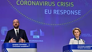 Bloomberg: Σχέδιο δύο τρισ. ευρώ κατά της κρίσης εισηγείται η Κομισιόν