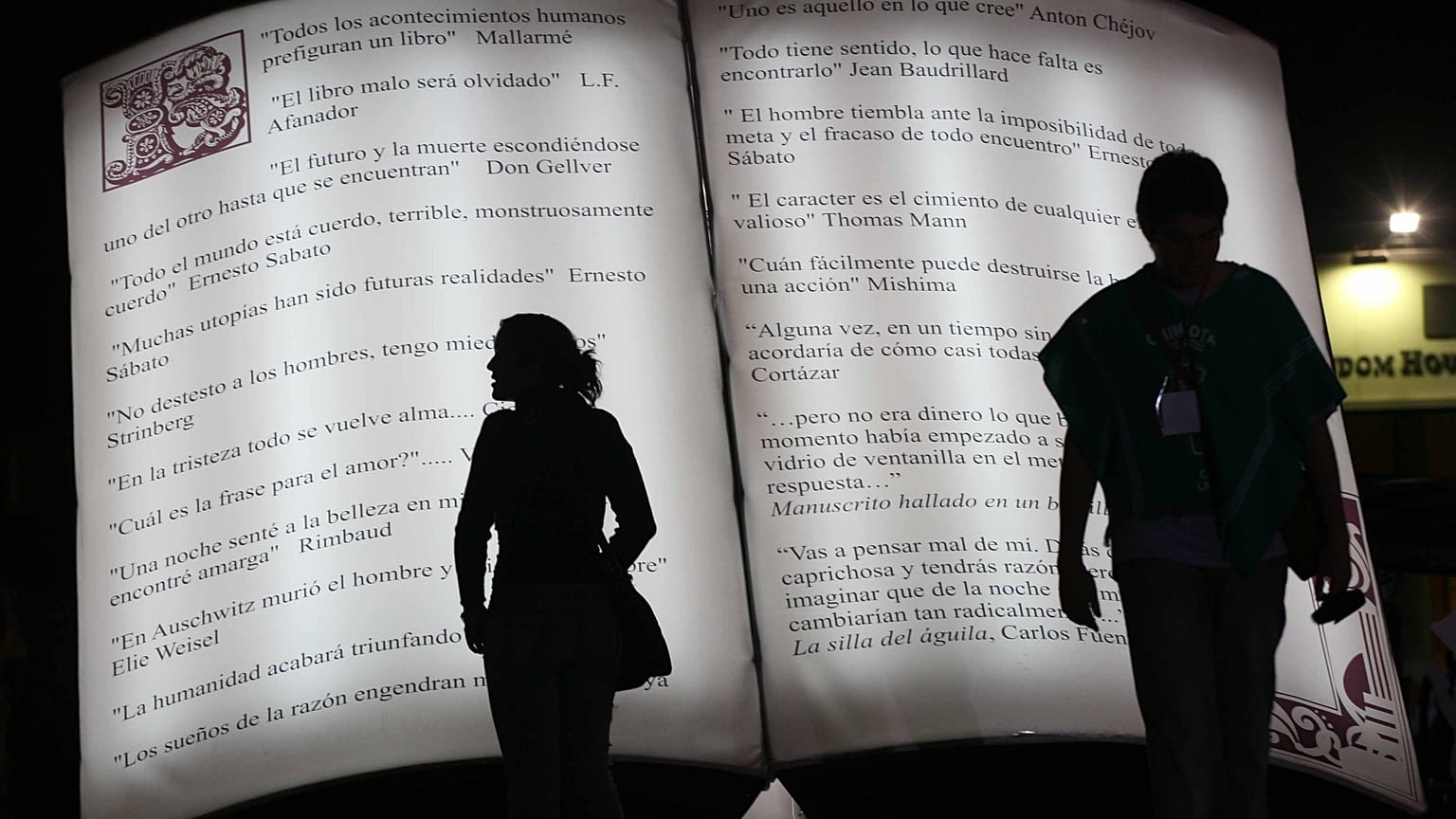 UNESCO celebra o primeiro livro do dia sem eventos de proximidade públicos