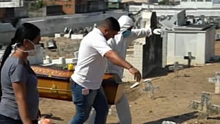 Brasil tem plano para sair do confinamento