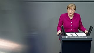 Angela Merkel reitera su rechazo a una deuda común pero ofrece una mayor contribución para la UE