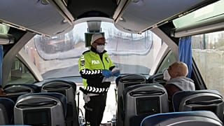 Covid-19: Türkiye'de 9 saatte 'sosyal mesafe' ve diğer kuralları çiğneyen 6733 kişiye ceza kesildi