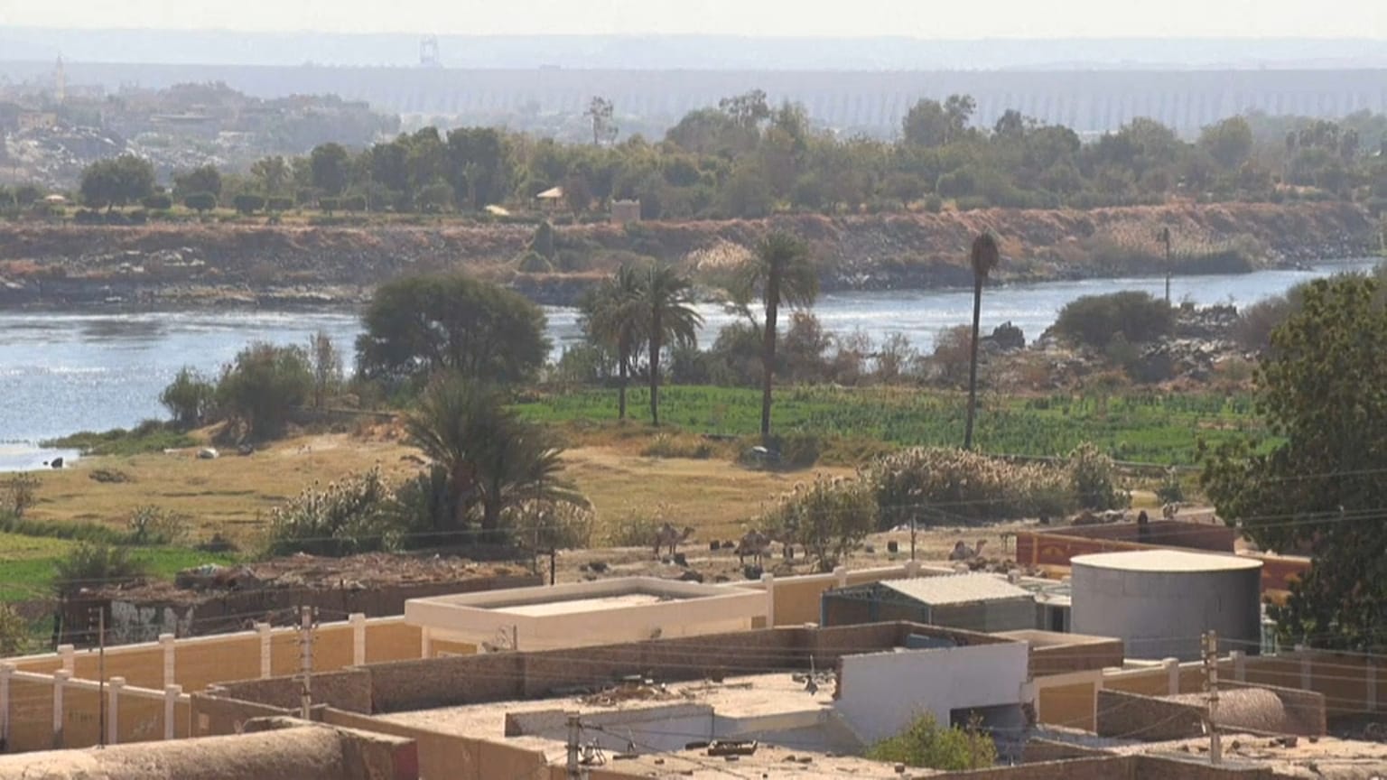 شاهد: نوبيون في مصر يحيون لغتهم الأم من دون أن يفارقهم الحنين الى الأرض