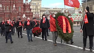Sovyetler Birliği'nin kurucusu Lenin, 150. doğum gününde koronavirüs kısıtlamaları gölgesinde anıldı