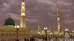المسجد النبوي الشريف في المدينة (السعودية) 
