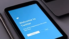 تويتر يزيل تغريدات عن منصته تتحدث عن نظرية مؤامرة تربط فيروس كورونا بشبكات الجيل الخامس