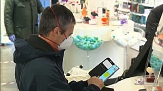 В Испании за сутки из-за коронавируса умерли 367 человек