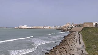 Playas desiertas y arcas vacías, el triste horizonte del turismo en España