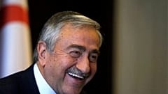 Απευθείας επικοινωνία με τον ΠΟΥ επιδιώκει με επιστολή του ο Ακιντζί