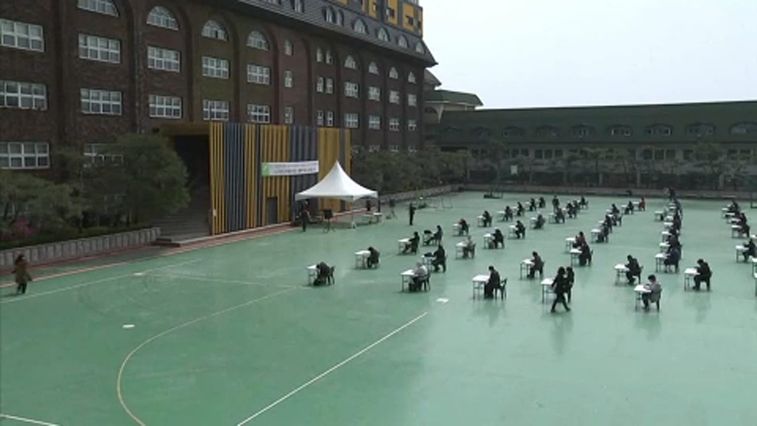 Exámenes al aire libre en Corea del Sur 