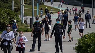 Malgré 331 décès supplémentaires, l'Espagne entrevoit le bout du tunnel