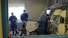 ΓΕΝΙΚΟ ΝΟΣΟΚΟΜΕΙΟ ΛΕΥΚΩΣΙΑΣ ΜΑΧΗ ΓΙΑΤΡΩΝ ΝΟΣΗΛΕΥΤΩΝ ΜΕ ΤΟΝ ΚΟΡΩΝΟΪΟ
