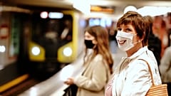 Passagiere in Berlin, Alexanderplatz