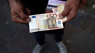 بانک مرکزی اروپا: احتمال انتقال کرونا از طریق اسکناس‌های یورو کم است