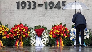 Stilles Gedenken: 75 Jahre Befreiung des KZ Dachau 