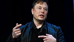 Elon Musk'tan koronavirüs yorumu: 'İnsanları eve zorla kapatmak faşizmdir'