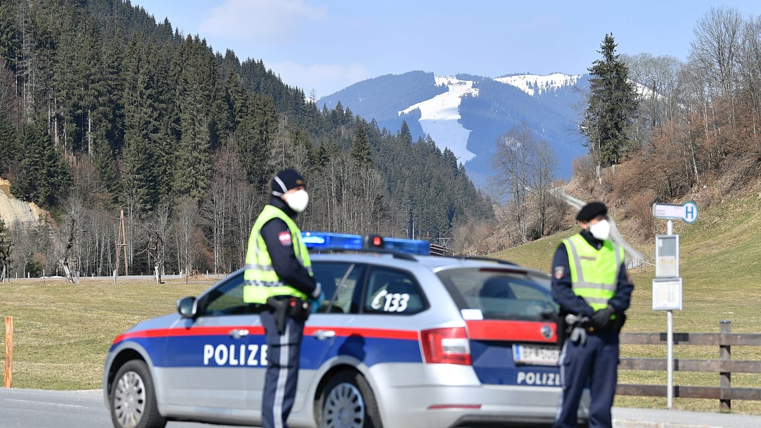 Európa sok országában marad a határzár