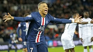 Le joueur du PSG Kylian Mbappe célébrant un but lors de la dernière rencontre de Ligue 1 jouée par son club contre Dijon, le 29 février au Parc des Princes