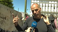 1. Mai in Athen: "gigantische Kürzungen in Sicht"