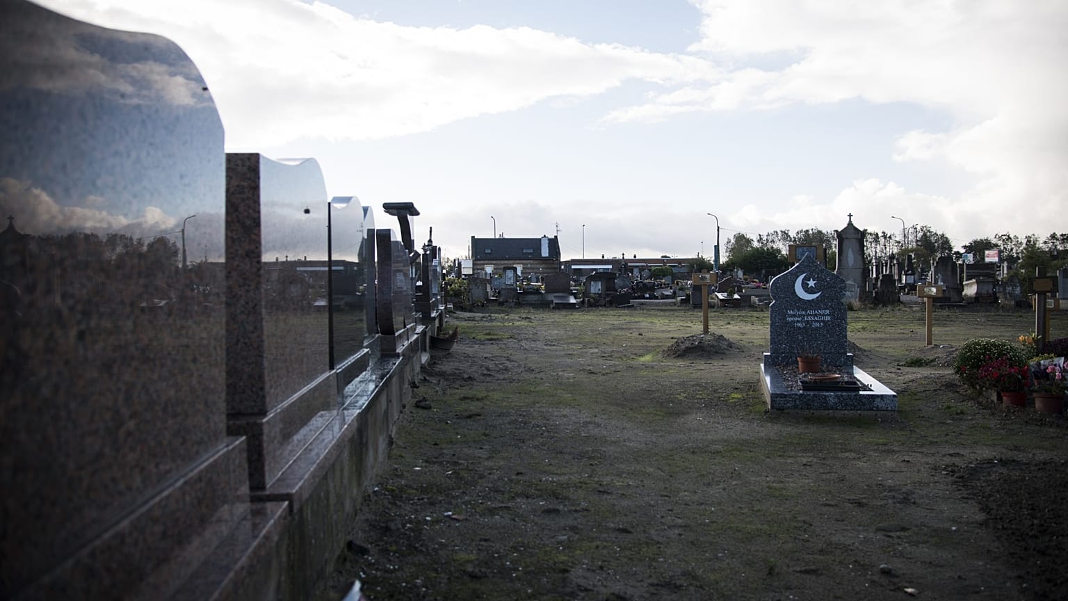 Calais kentindeki Müslüman mezarlığı