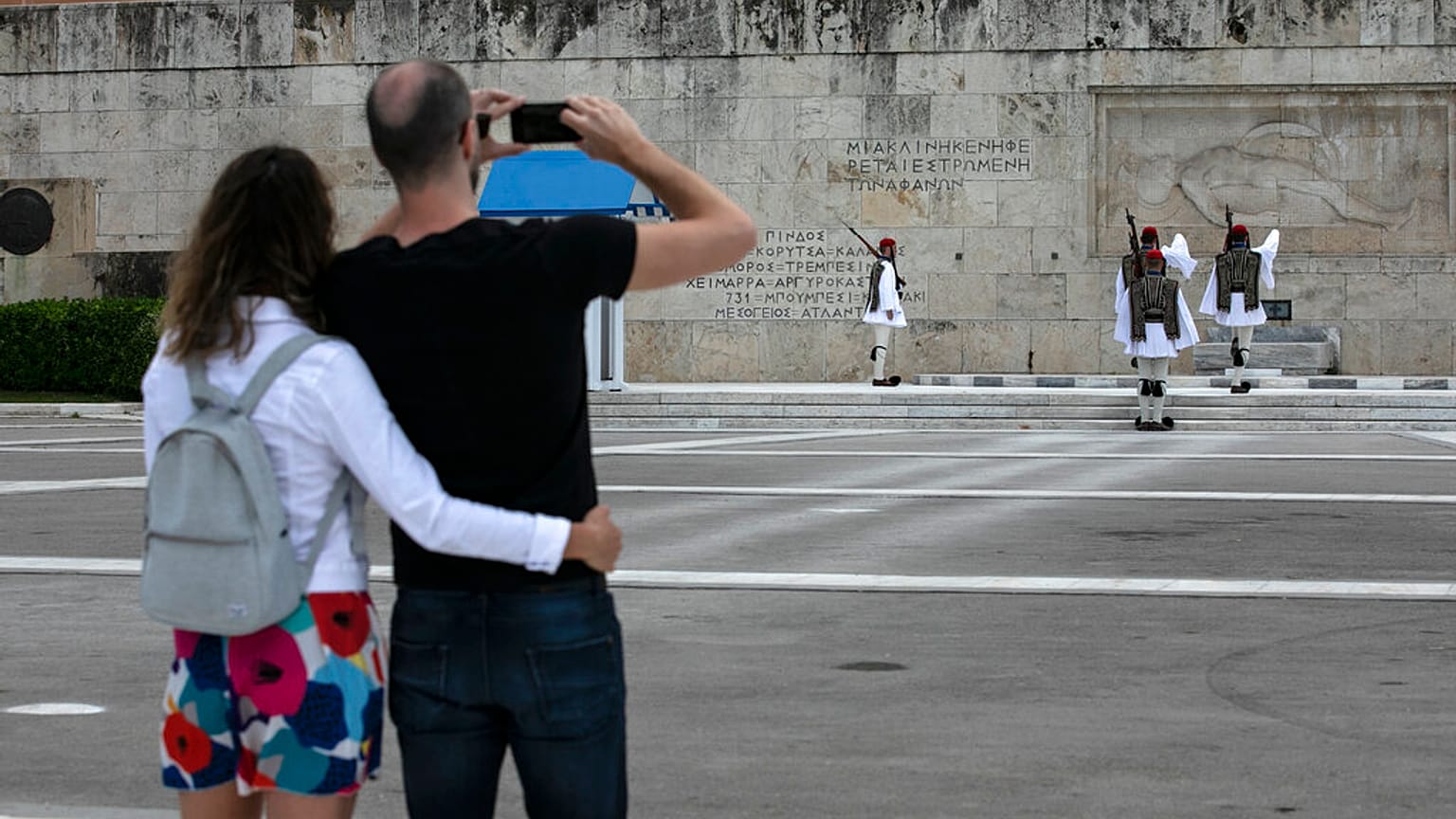 COVID-19: Η αρχή της νέας πραγματικότητας για την Ελλάδα