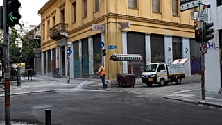 Υπ. Οικονομικών: Δύο σενάρια για την ύφεση της ελληνικής οικονομίας