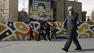 وزیر اقتصاد ایران: برای رشد باید هزار تریلیون تومان از منابع مردم را کسب کنیم