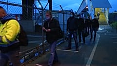 Γερμανία: Εργαζόμενοι στην αυτοκινητοβιομηχανία επιστρέφουν στην δουλειά τους