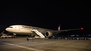 Maldivler'den getirilen Türk vatandaşları Ankara'ya indi