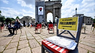 Protesta de los propietarios de bares y restaurantes en Milán 