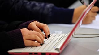 Evden alabileceğiniz ücretsiz kurslar