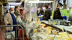 Il cibo ai tempi della quarantena. I francesi hanno preso in media 2,5 kg