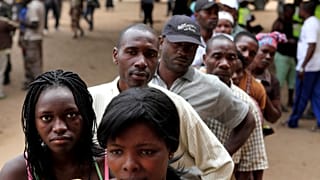 Angolanos nas ruas de Luanda