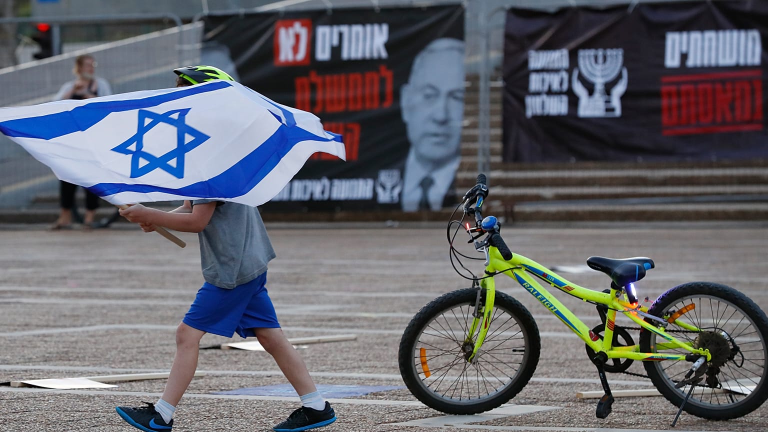 İsrail Yüksek mahkemesi'nden Netanyahu-Ganz koalisyonuna yeşil ışık