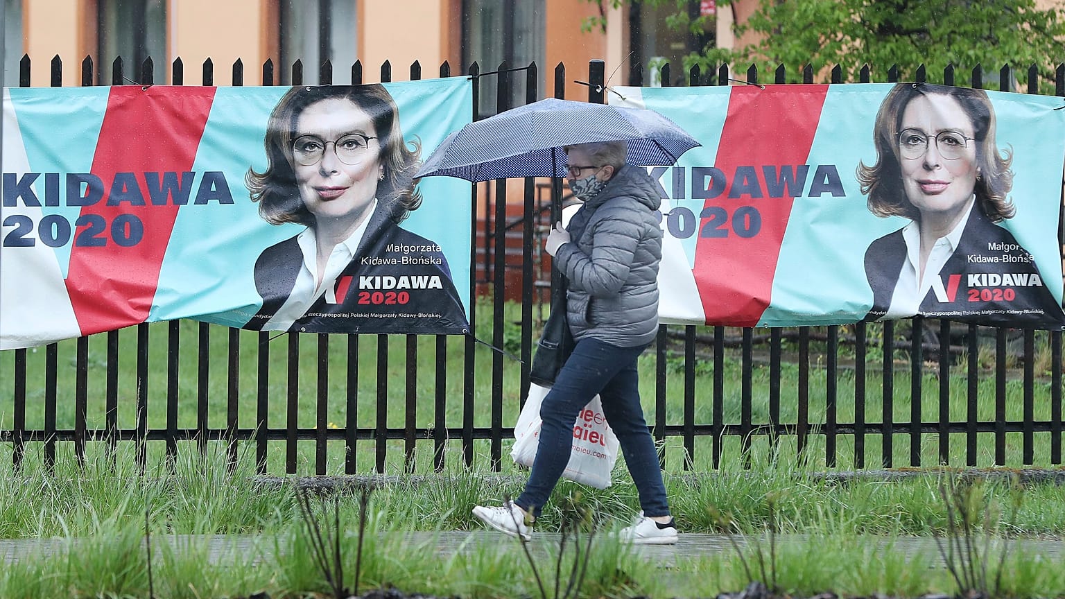 Corona-Krise: Polen verschiebt umstrittene Präsidentenwahl