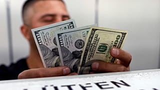 Dolar kurundaki yükselişin sebebi ne?