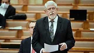 Kásler Miklós, az Emberi Erőforrások minisztere