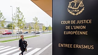 Где самый важный в ЕС суд: в Люксембурге или Карлсруэ?