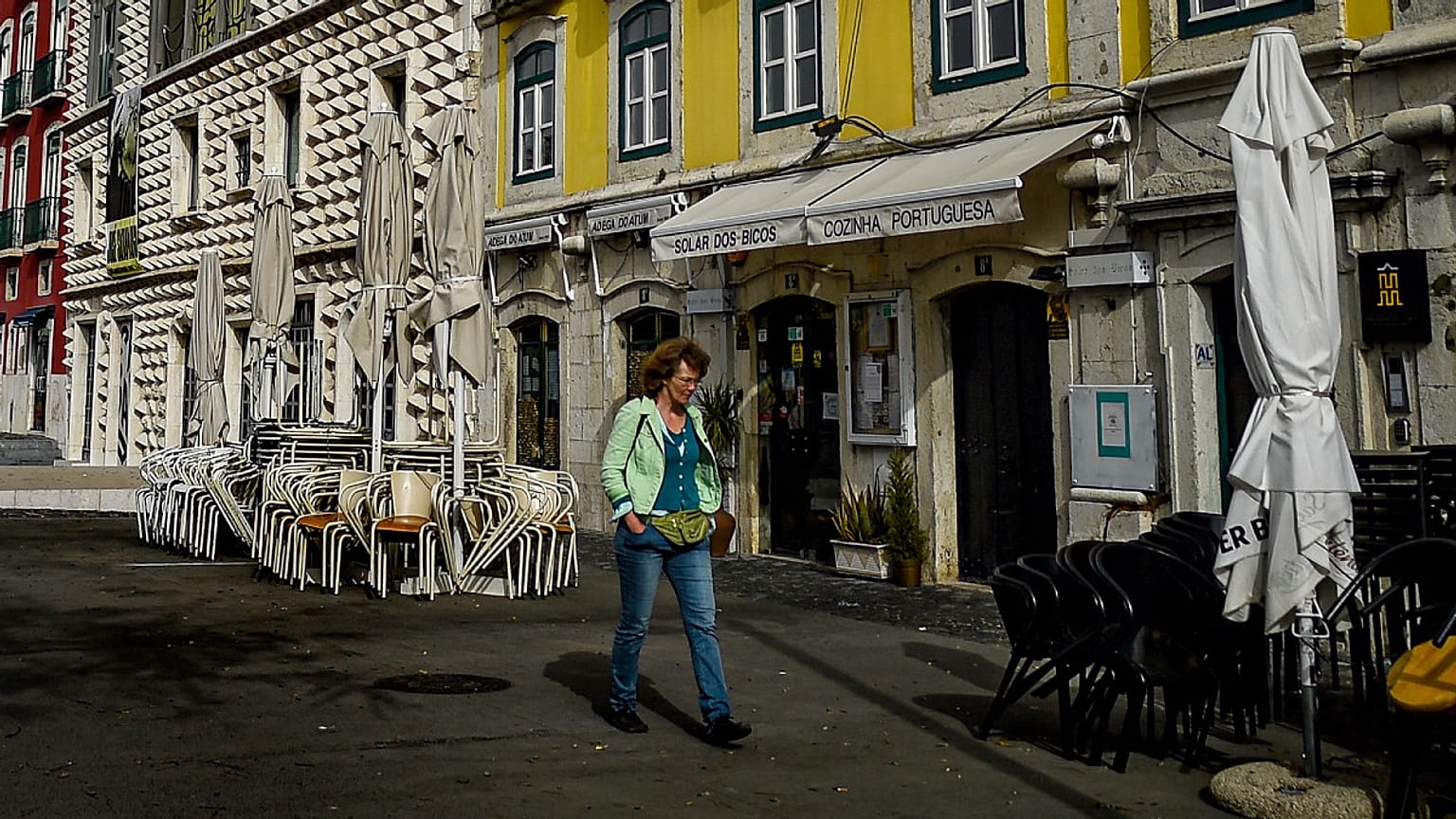 Restaurantes fechados na baixa de Lisboa devido às medidas anti-Covid-19