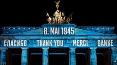 Queen mahnt zum Kriegsende: "Nie aufgeben, nie verzweifeln"