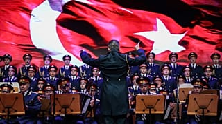 Aleksandrov Rus Kızılordu Korosu 2019'da Cemal Reşit Rey Konser Salonunda sahne aldı