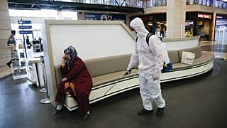 AVM'lerde Covid-19'a karşı karşı dezenfeksiyon çalışmaları yapıldı