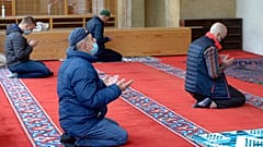 A szarjevói Begova mecsetben újra lehet imádkozni a megfelelő távolság betartása mellett