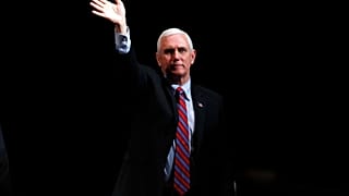 Mike Pence passa fim-de-semana em isolamento
