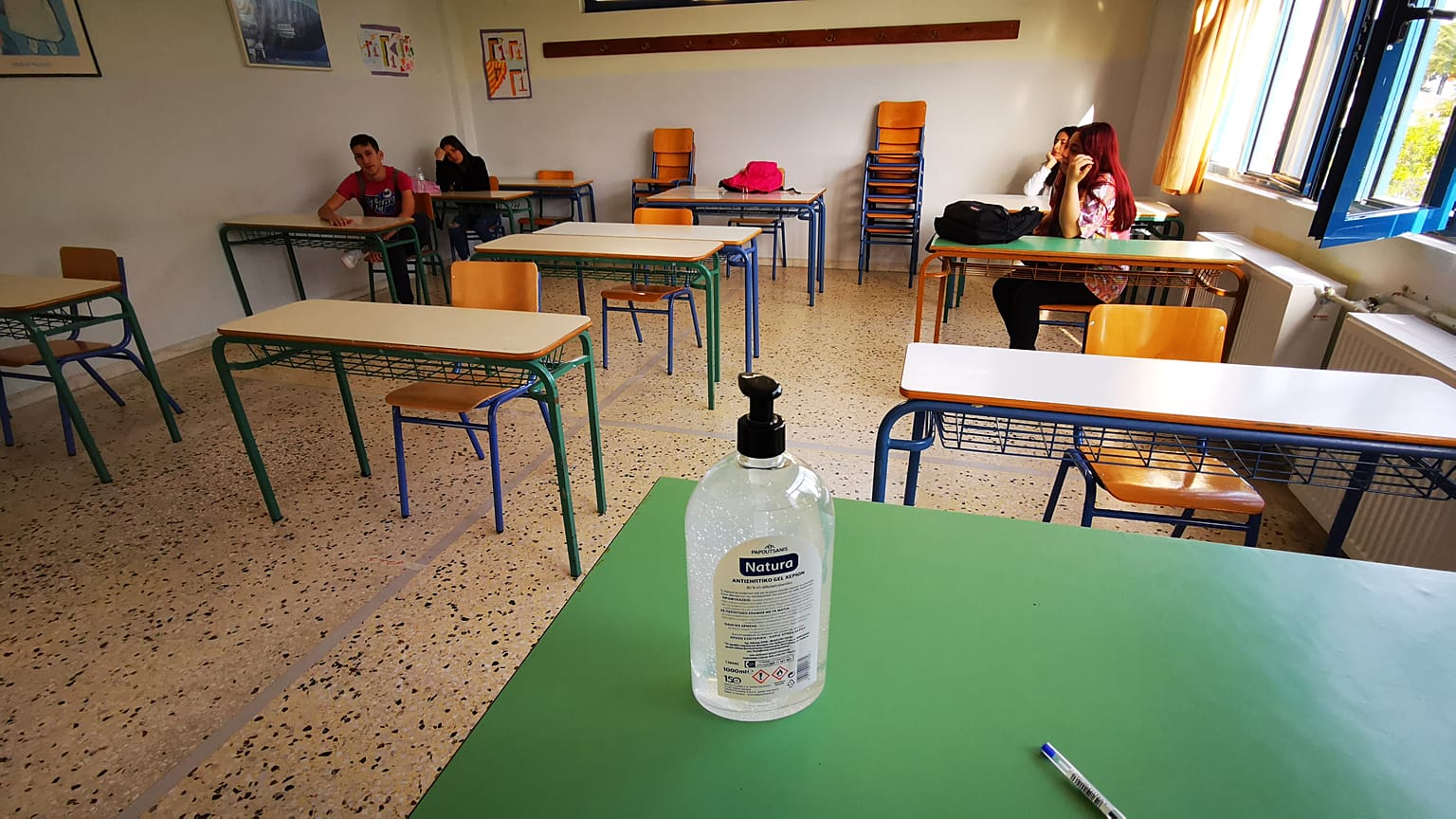 ΝΑΥΠΛΙΟ- ΕΠΙΣΤΡΟΦΗ ΣΤΑ ΘΡΑΝΙΑ ΓΙΑ ΤΟΥΣ ΜΑΘΗΤΕΣ ΤΗΣ Γ΄ ΛΥΚΕΙΟΥ ΜΕ ΜΑΣΚΕΣ ΚΑΙ ΑΠΟΣΤΑΣΕΙΣ