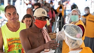Ajudar sem-abrigo a lutar contra o coronavírus