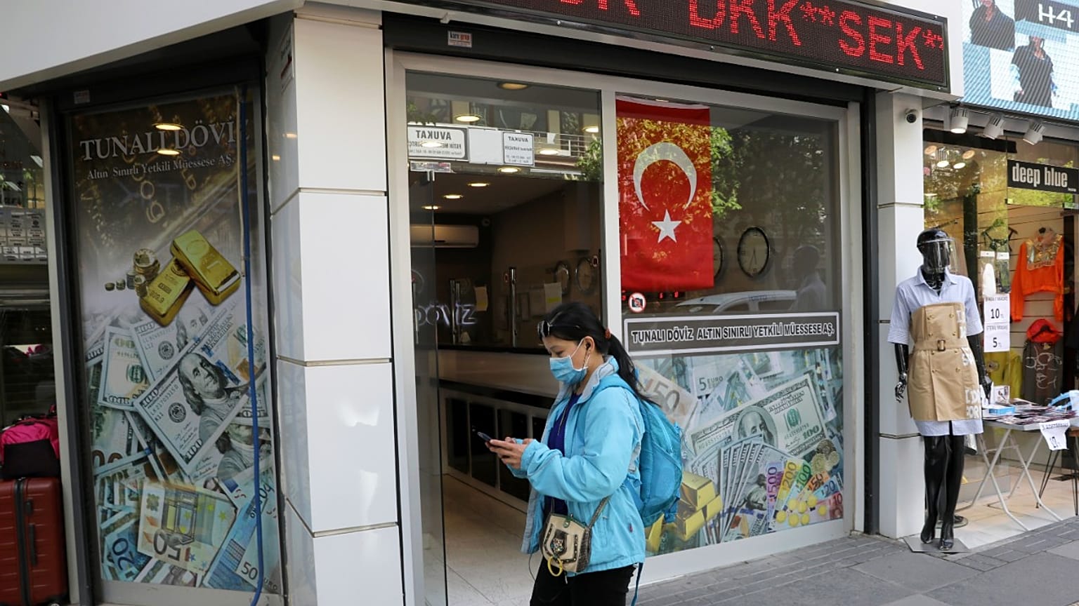 Τουρκία: Αρκεί η «διπλωματία της μάσκας» για να χτιστούν γέφυρες;